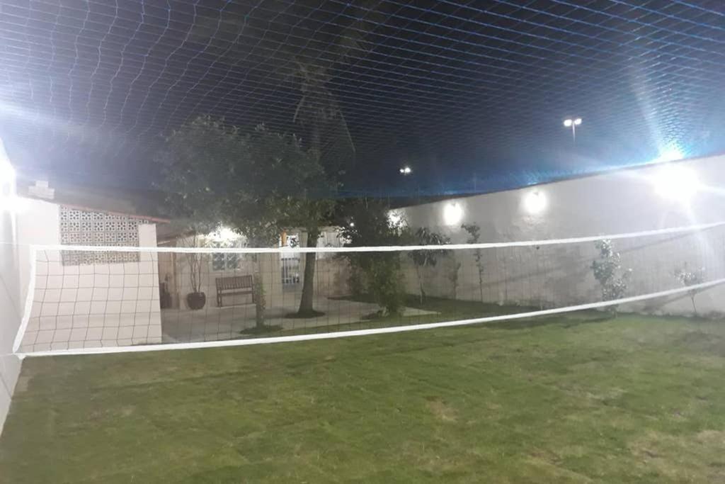 Casa Com Piscina E Mini Campo De Futebol Em Cabo Frio Exterior photo